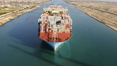 انخفاض إيرادات قناة السويس 24.3% إلى 6.6 مليار دولار خلال 2023 -2024