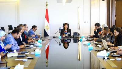 «التخطيط»:تباطؤ معدل نمو الاقتصاد المصري ليسجل 2.4 % متأثرا بالصدمات الخارجية  والتواترت الجيوسياسية