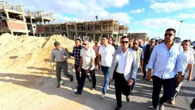 «الشربيني» يتفقد وحدات «سكن لكل المصريين» بالعلمين الجديدة ويشدد بدفع معدلات التنفيذ وتكثيف العمالة