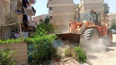 تنفيذ قرارات غلق وتشميع وإزالة إشغالات ومخالفات في حملات مكبرة بمدينتي العاشر والسادات