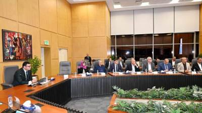 «الشربيني» يكلف رئيس جهاز العبور الجديدة بوضع خطة مكثفة للانتهاء من وحدات الإعلان العاشر