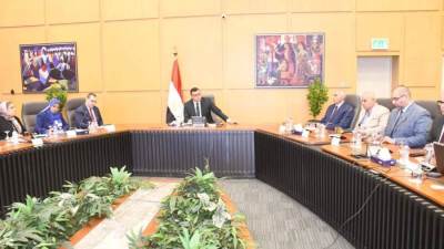 «الشربينى» يوجه «المجتمعات العمرانية » إتاحة المزيد من الفرص الاستثمارية والاستفادة من بنك الأراضى والوحدات السكنية