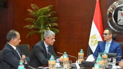 وزير الاستثمار يبحث مع  شركة الظاهرة  الإماراتية استثماراتها المستقبلية في مصر
