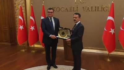 وزير الإسكان: نعمل على توفير المزيد من الأراضي الصناعية بالمدن الجديدة بسعر التكلفة