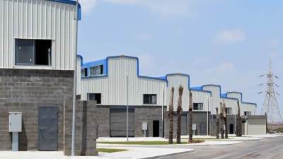 إنشاء منطقة استثمارية لشركة الأهلي للتنمية الصناعية بالجيزة 