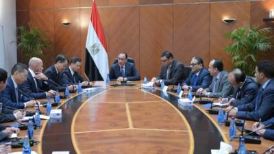 «مدبولى»: نسعى لبناء منطقة صناعية فى «العلمين الجديدة» بالشراكة مع «CSCE» الصينية