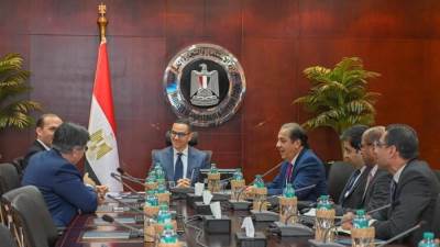 باستثمارات 60 مليون دولار .. «إرجياس التركية» تخطط لإنشاء مصنع لإنتاج أنابيب النفط والغاز في مصر