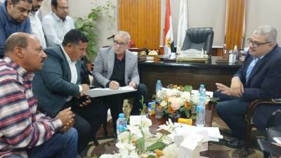 مسئولو  «الإسكان»  يتابعون مشروعات الكهرباء والمحطات بمدن شمال الصعيد  