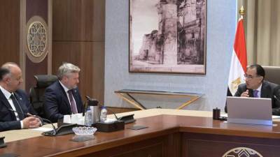 «مدبولى» يؤكد للرئيس التنفيذي لـ«بريتش بتروليم» البريطانية العمل على سرعة سداد مستحقاتها 