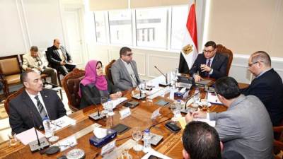 «الشربينى» يوجه بتعظيم الاستفادة من الأصول المملوكة لهيئة المجتمعات العمرانية  وأجهزة المدن الجديدة