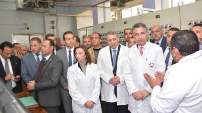 وزير التموين ومحافظ البحيرة يتفقدا مطحن سيمون التابع لشركة وسط وغرب الدلتا بمنطقة أبو الريش