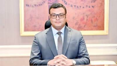 وزير الإسكان يصل مدينة العلمين الجديدة لتفقد المشروعات التنموية بالساحل الشمالى الغربى