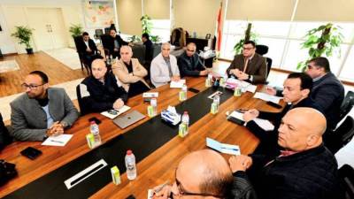 وزير الإسكان يتابع المشروعات التنموية بإقليم الساحل الشمالى الغربى ويوجه بتعظيم الاستفادة من الأراضى