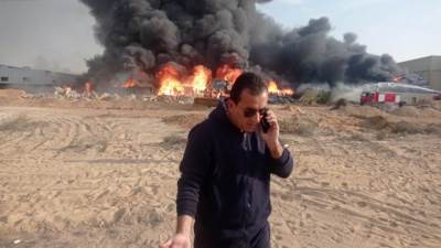 حريق هائل يلتهم مصنع "جنى فوم" بالمنطقة الصناعية الثالثة بالعاشر من رمضان