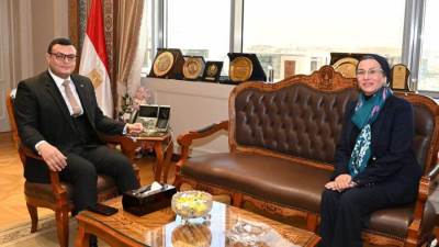 وزيرا الاسكان والبيئة يبحثان التعاون للانتهاء من منظومة المخلفات بشرق القاهرة