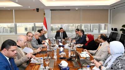 تضم 5000 وحدة .. وزير الإسكان يستعرض الاستعدادات الخاصة بإطلاق مبادرة «بيتك في مصر»  للمصريين بالخارج