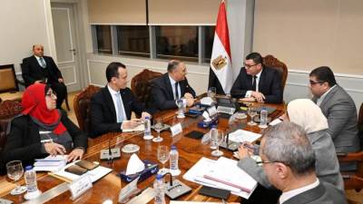 «الشربيني»: توجيهات رئاسية للاستفادة من أراضي الدولة غير المستغلة والعمل على سرعة تنميتها