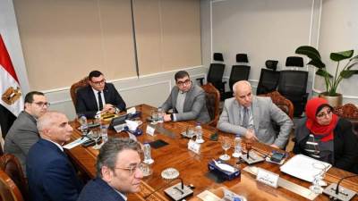 «الشربينى» يتابع الموقف التنفيذي لمشروعات مدينة بورسعيد الجديدة «سلام»