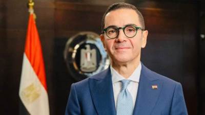 «الخطيب»: طرح أكثر من 1000 فرصة للاستثمار الصناعى في 14 محافظة