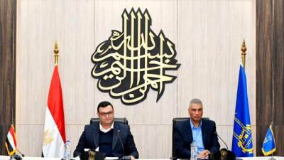 «الشربينى»: خطة عاجلة لحل مشكلة عدم انتظام المياه بمدينة أسوان