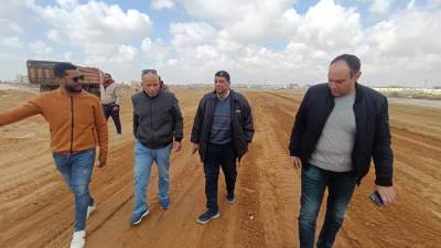 رئيس جهاز الشروق يُتابع أحدث مشروعات التنمية بمنطقة «جنيفه» المضافة للمدينة ويوجه بتكثيف الأعمال