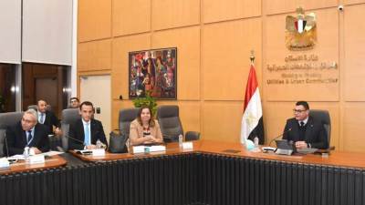 «الشربينى»يعقد اجتماعه الدورى لمتابعة موقف تنفيذ وحدات الإسكان الاجتماعي بعددٍ من المدن الجديدة