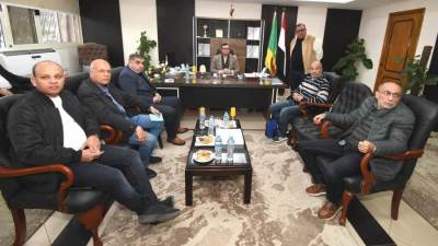 وزير الاسكان يقوم بجولة مفاجئة بمدينة الشروق ويوجه بتكثيف العمل بملف توفيق الأوضاع بالمناطق المضافة