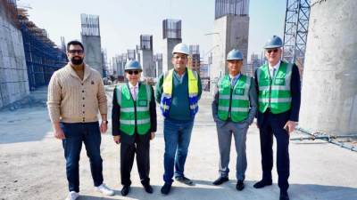 إدارة ومجموعة فنادق «أكور» العالمية تتفقد أخر تطورات مشروع فيرمونت وتشيد بجهود مجموعة عربية في التنفيذ