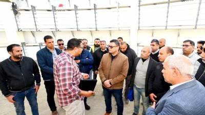 وزير الإسكان يتفقد  كمبوند مزارين» بمدينة العلمين الجديدة  .. ويوجه باستمرار المتابعة اليومية على الأرض للمشروعات