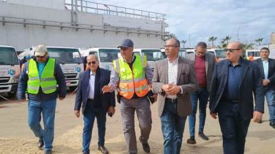 نائب وزير الإسكان يتابع منظومة مياه الشرب والصرف الصحي بالإسكندرية 