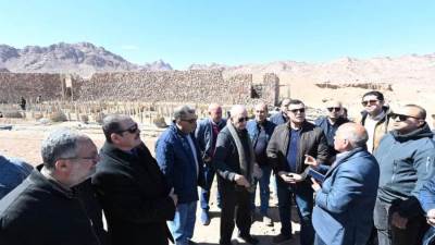 وزير الإسكان يتفقد محطة محولات الكهرباء وطريق كمين النبي صالح وتطوير ورفع كفاءة طريق المطار بمدينة سانت كاترين