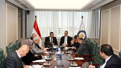 وزيرا الإسكان والبترول يبحثان تعزيز التعاون بين الهيئات التابعة لهما لتسريع تنفيذ المشروعات ذات الأولوية