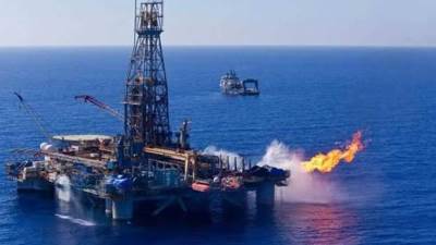 الحكومة تعلن عن طرح 13 منطقة جديدة للبحث والاستكشاف بقطاع البترول والغاز