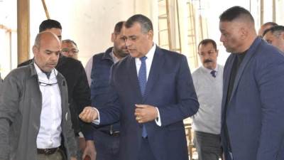 خلال زيارة مفاجئة لشركة هليوبوليس ..وزير الإنتاج الحربي: نعمل على النهوض بالصناعة الوطنية و مساندة الاقتصاد