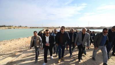 «الشربينى» يتفقد مشروعات الإسكان وأعمال البحيرات بـ «مارينا الساحل الشمالي»