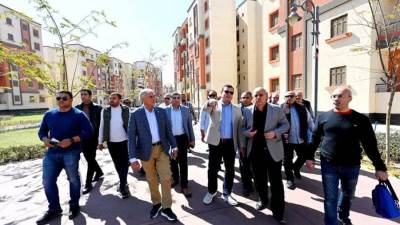 «الشربينى»: جاري تسليم نحو 39 ألف وحدة من وحدات محور محدودى الدخل بمدينة حدائق العاصمة 