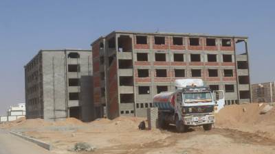 رئيس جهاز العاشر  يتابع المشروعات التنموية بحي النرجس ويشدد على الالتزام بالجداول الزمنية 