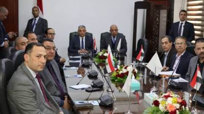 وزير الكهرباء يجتمع بالعاملين بشركة شرق الدلتا لإنتاج الكهرباء ويوجه بتدريبهم