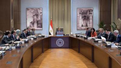 الحكومة تستعرض موقف تخصيص الأراضي لمشروعات الطاقة الجديدة والمتجددة