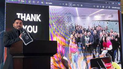 بالصور..شركة HUD للتطوير العقاري تنظم حفل السحور السنوي وتكرم الموظفين المتميزين 