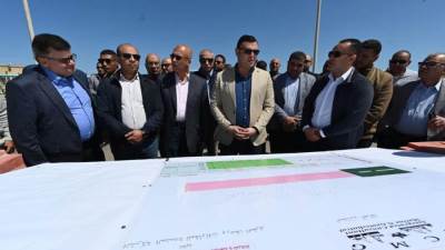 وزير الإسكان يتفقد مشروعات رفع كفاءة الكباري والمسطحات الخضراء بمارينا