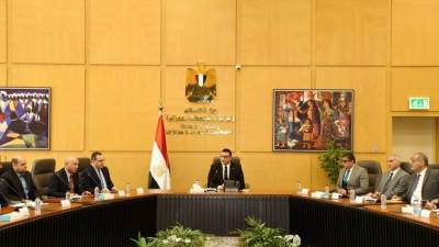 «الشربينى» خلال لقائه بمجموعة من المطورين: وزارة الإسكان تمتلك رؤية لتنمية إقليم الساحل الشمالي الغربي