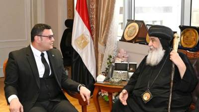 وزير الإسكان يستقبل ممثلي دير"الأنبا بولا" بالبحر الأحمر لمناقشة موقف أعمال المرافق 