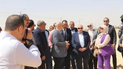 رئيس هيئة تنمية الصعيد ومحافظ بني سويف يتفقدا مشروع مُجمّع الصناعات الغذائية في مركز سمسطا ببني سويف