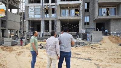 رئيس جهاز القري السياحية يتفقد مشروع «مارينا8» 