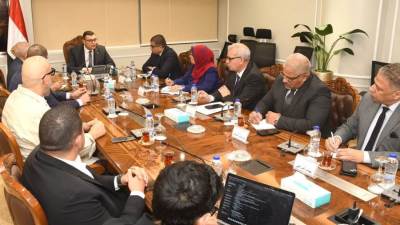 وزير الإسكان يبحث مع مسئولي «منصة مصر العقارية»  التعاون المستقبلي بملف التحول الرقمي