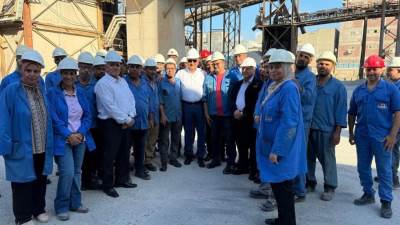 «شيمي»: العمال ركيزة أساسية في دفع عجلة الإنتاج والتطوير