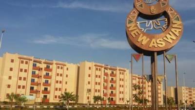 بدء تسليم قطع أراضي الإسكان الاجتماعي للفائزين بمدينة أسوان الجديدة