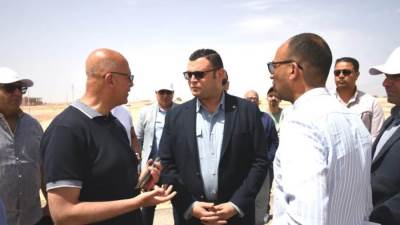 وزير الإسكان يتفقد مشروعات الساحل الشمالي الغربي ويشدد على ضرورة الإسراع بمعدلات التنفيذ