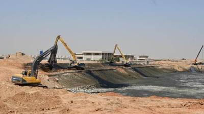 وزير الإسكان يُتابع مشروعات توسعات وصيانة محطات الصرف الصحي بمدن الشروق والعاشر والمنيا الجديدة